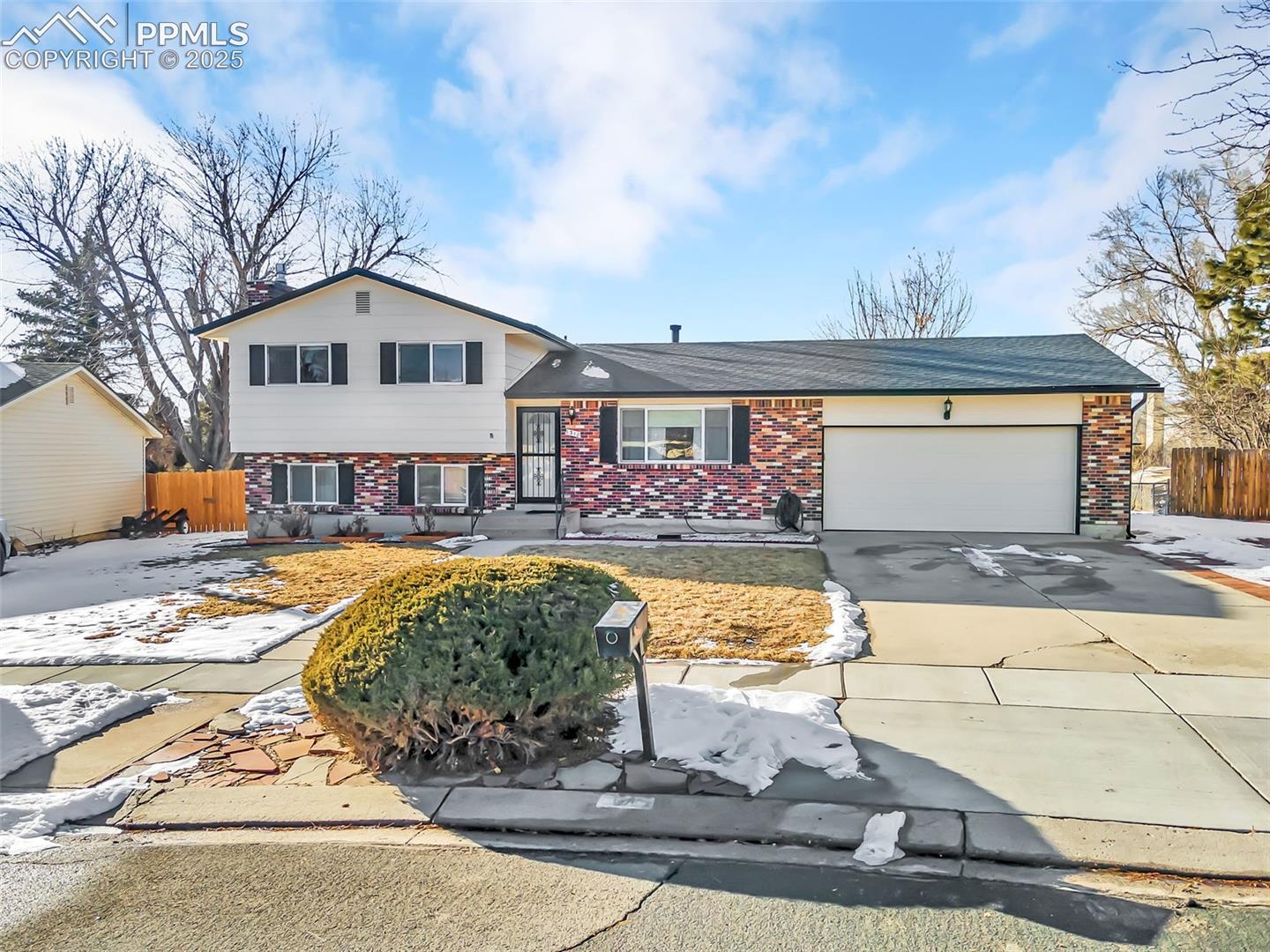1318 Lewis Lane