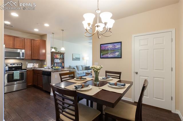 6467 Bluffmont Point