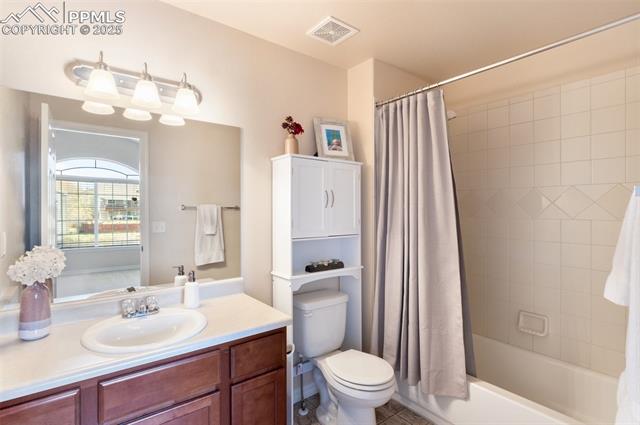 6467 Bluffmont Point