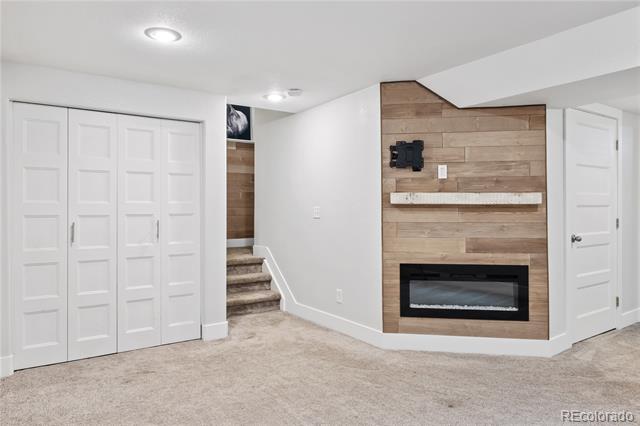 1373 Lambert Circle