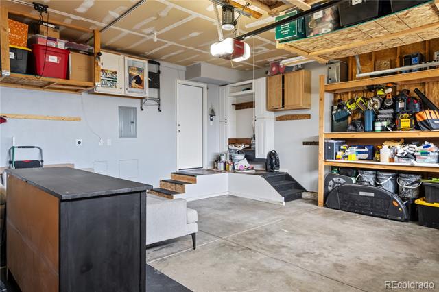 1373 Lambert Circle