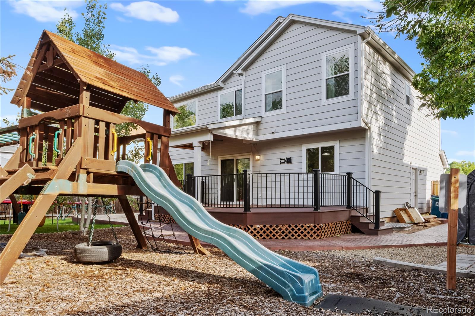 1373 Lambert Circle