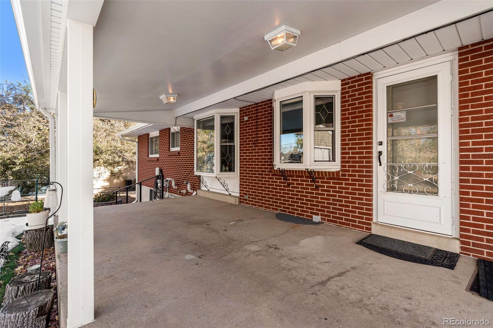 12019 W Mexico Avenue