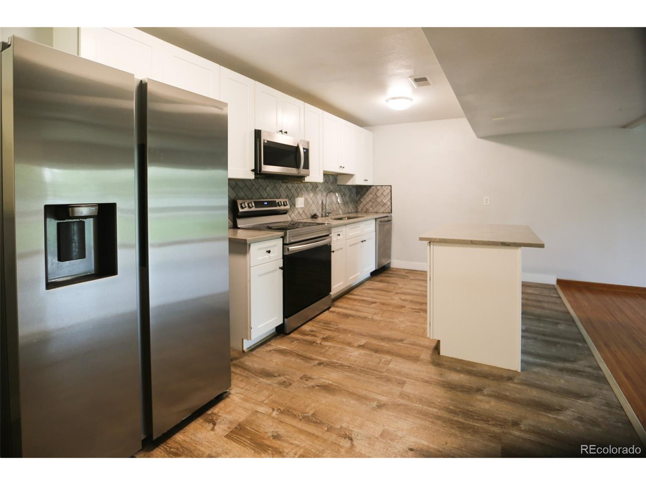 1608 Cottonwood Dr 11