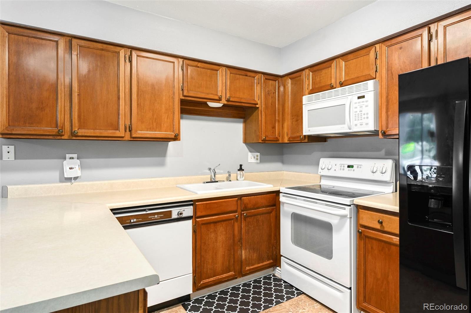 8401 Everett Way Unit: C