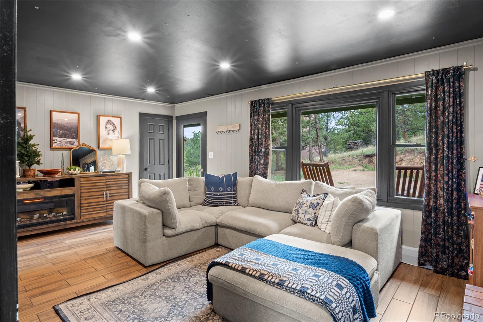 9759 Fallen Rock Road