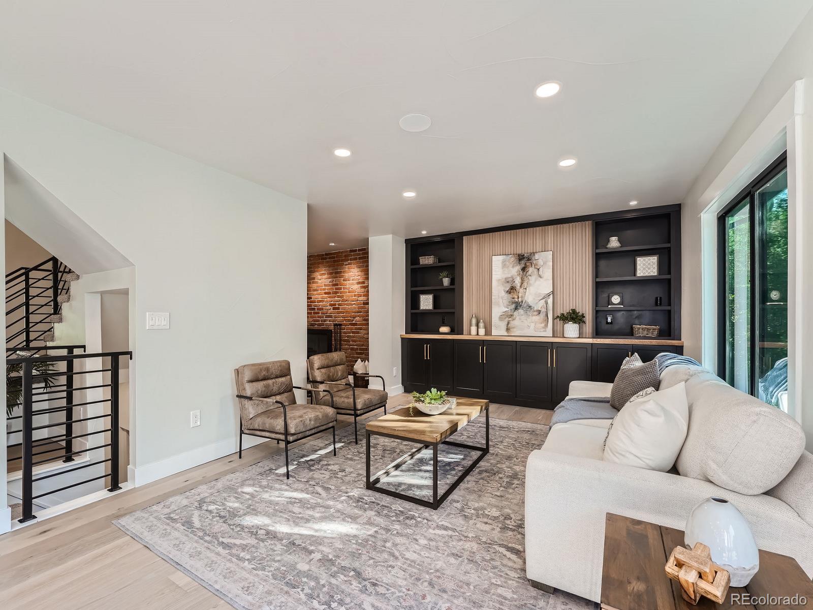 3469 E Easter Place