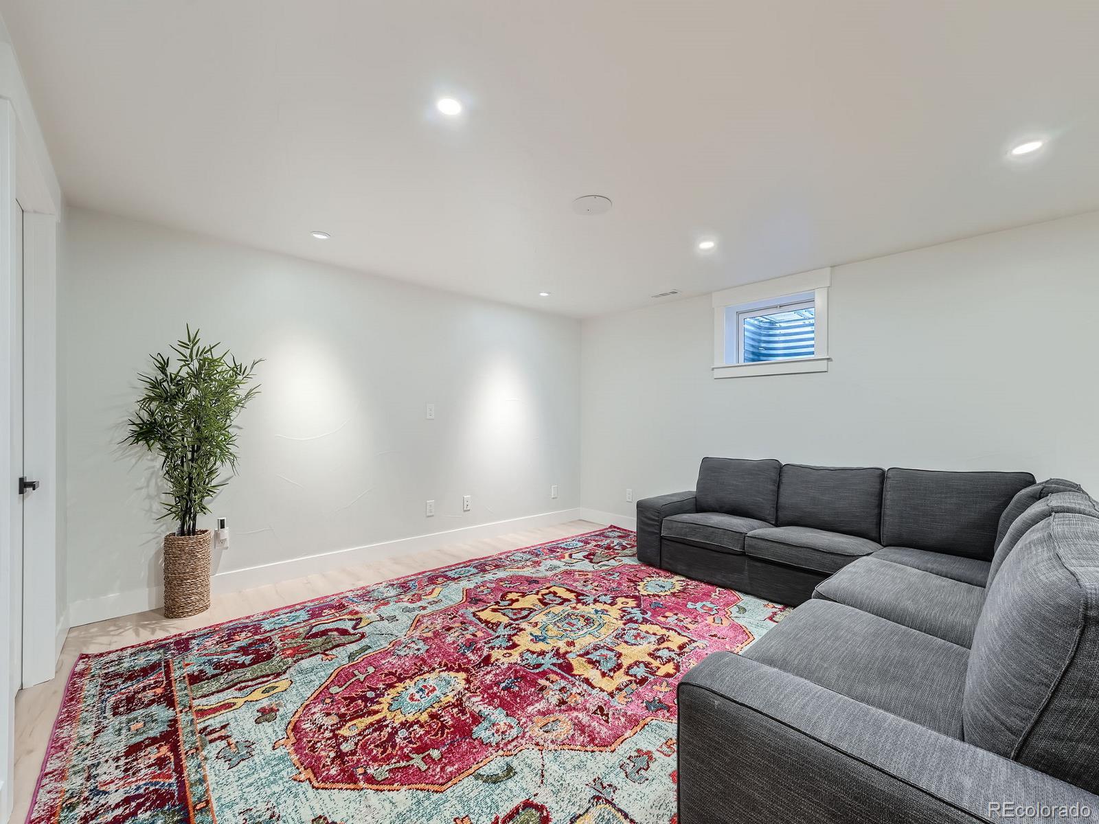 3469 E Easter Place