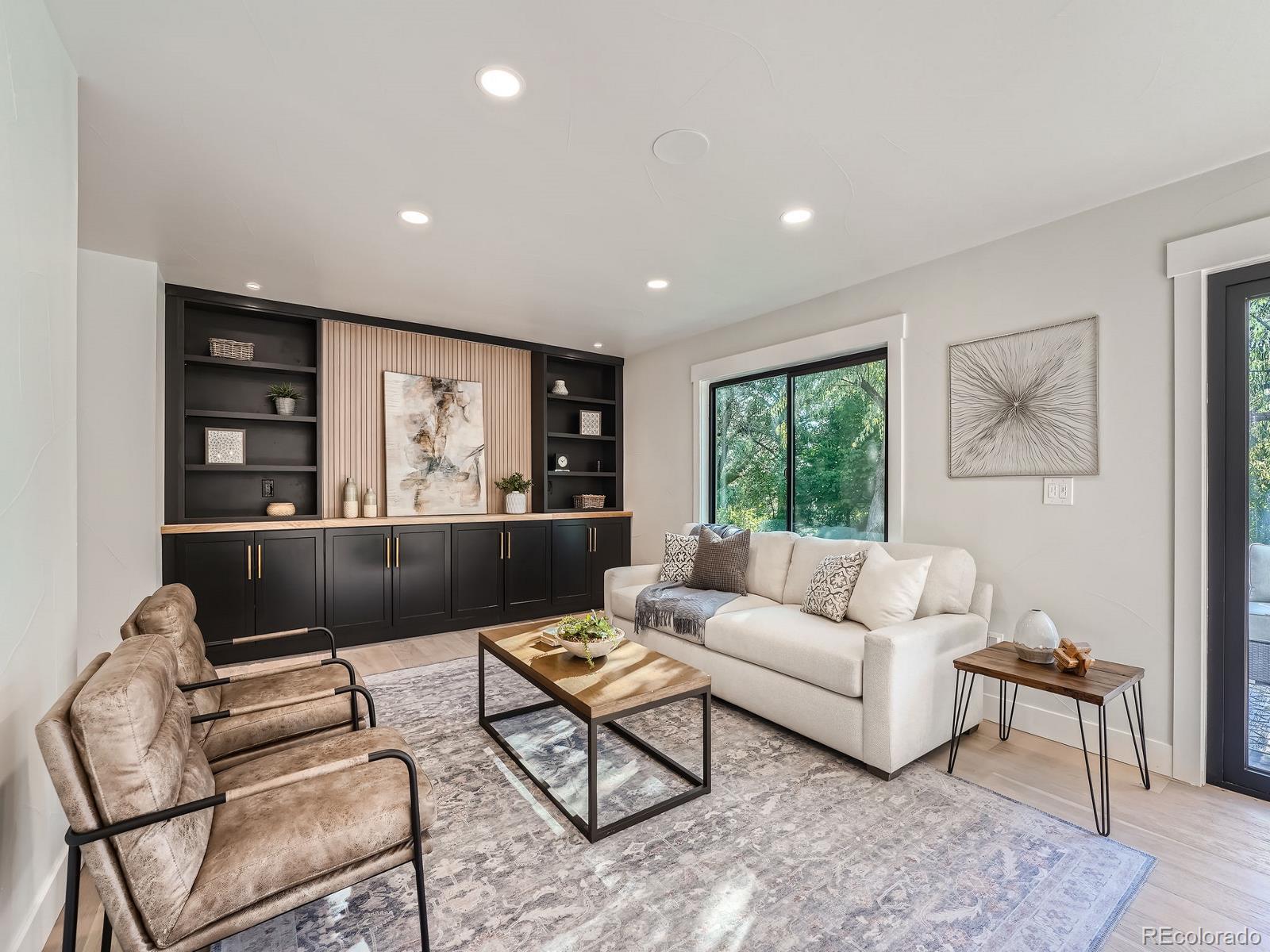 3469 E Easter Place