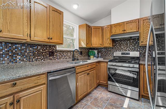 2210 Westmoreland Road