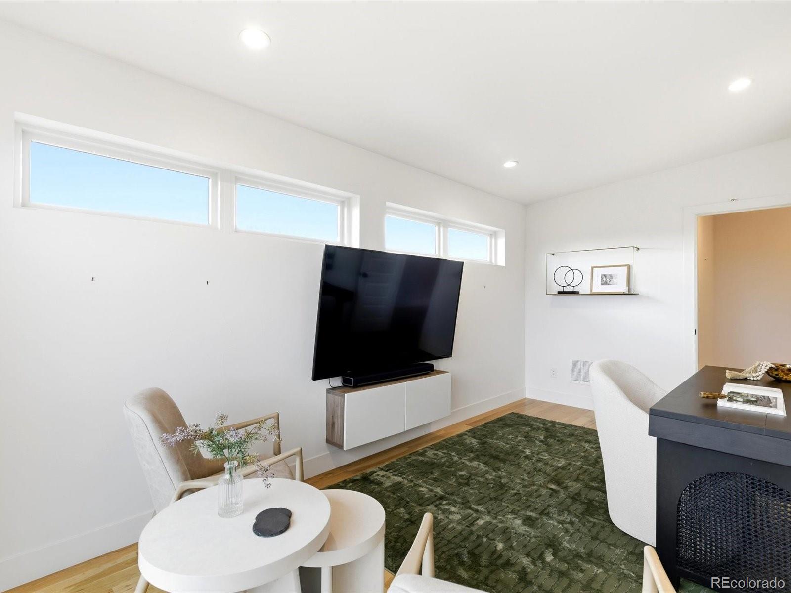 4141 Shoshone Street