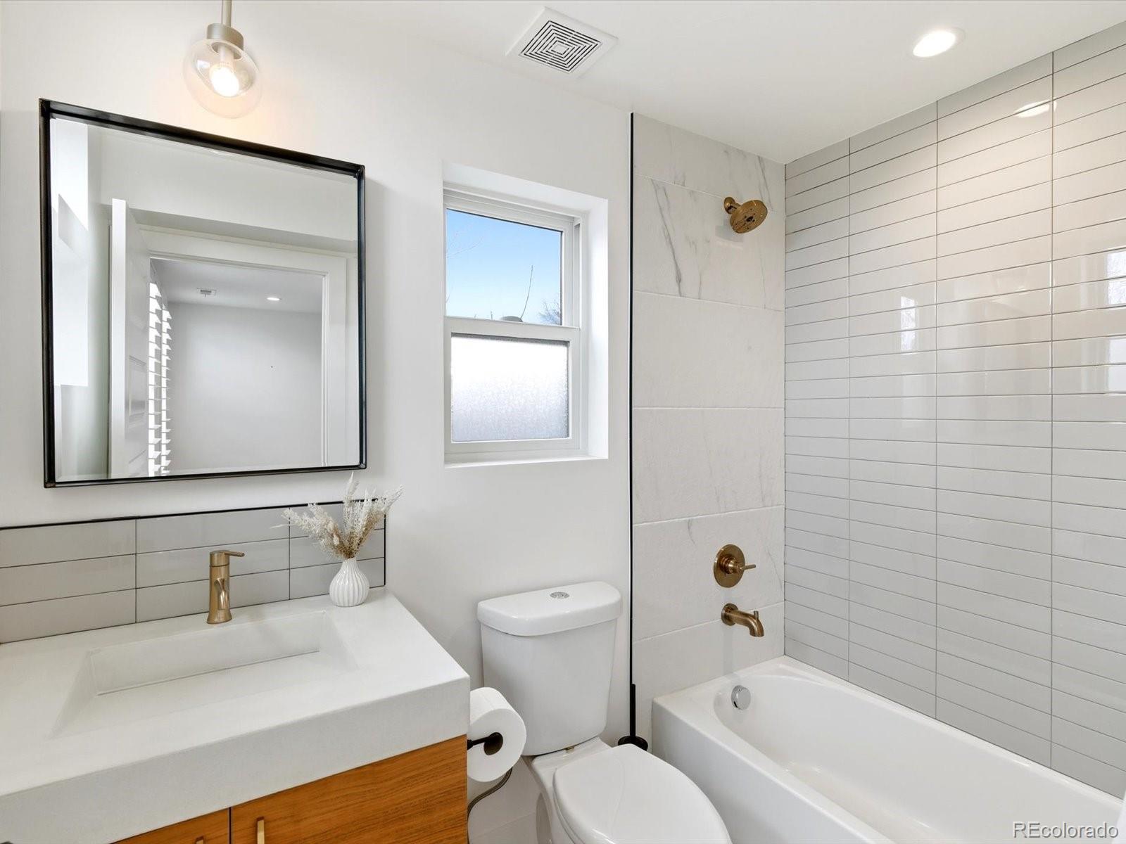 4141 Shoshone Street