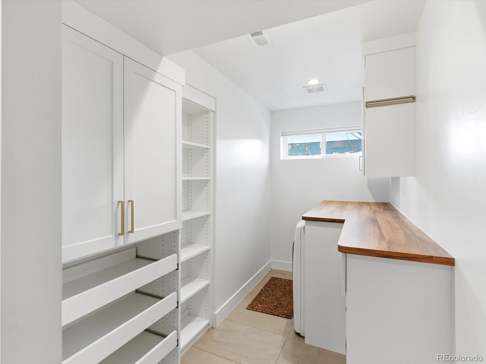 4141 Shoshone Street