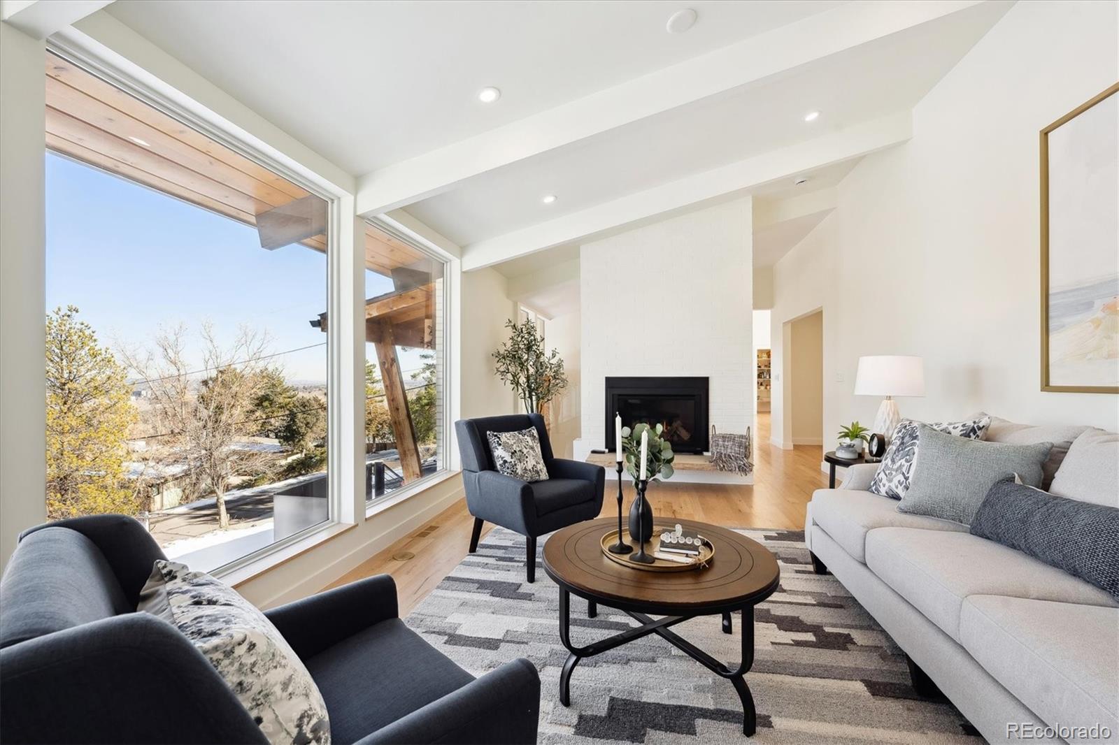 14800 Foothill Road