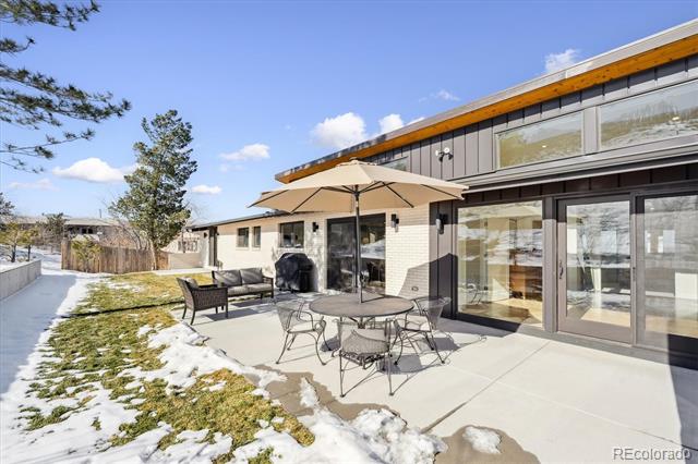 14800 Foothill Road