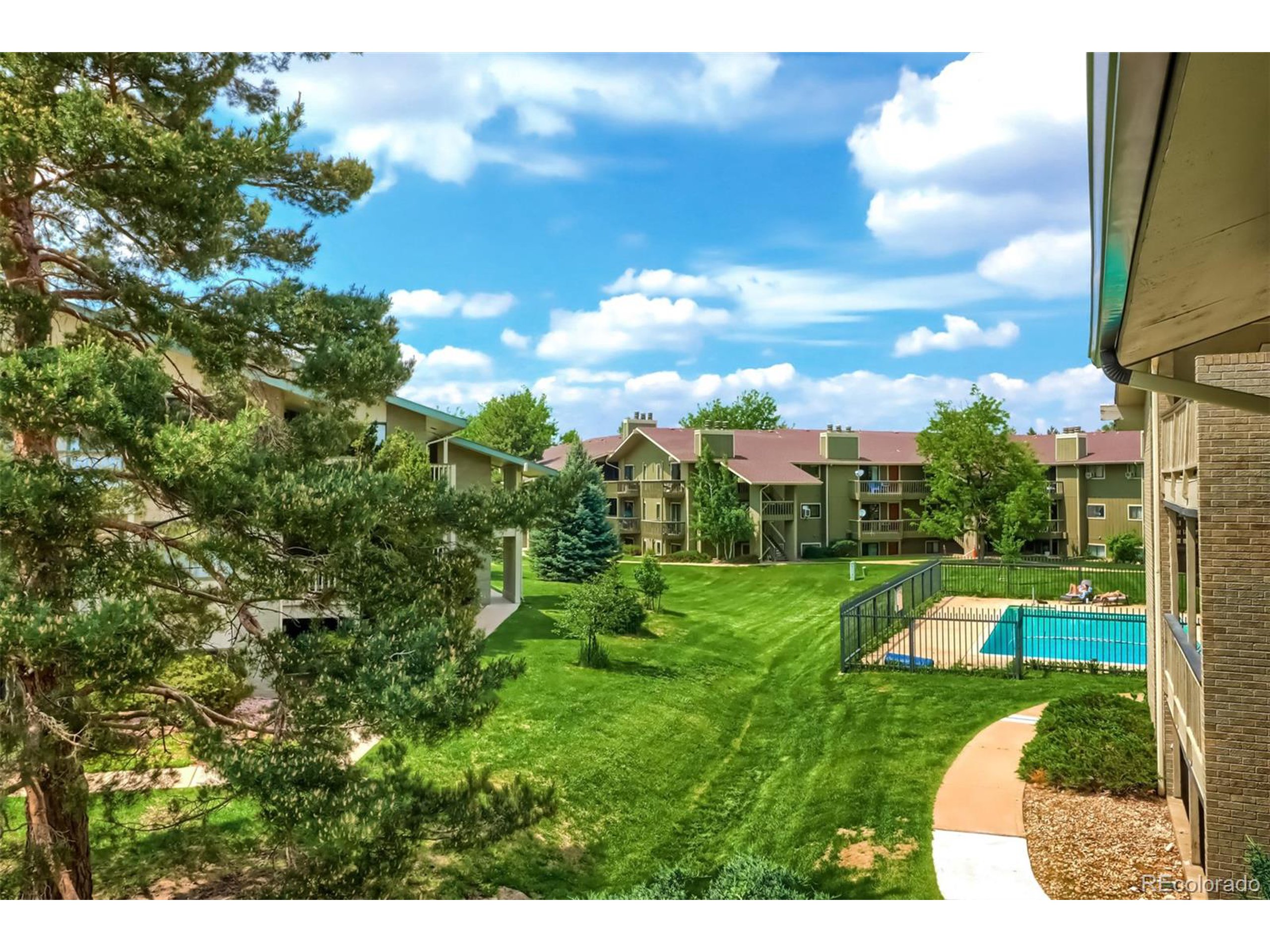 665 Manhattan Dr Unit: 216