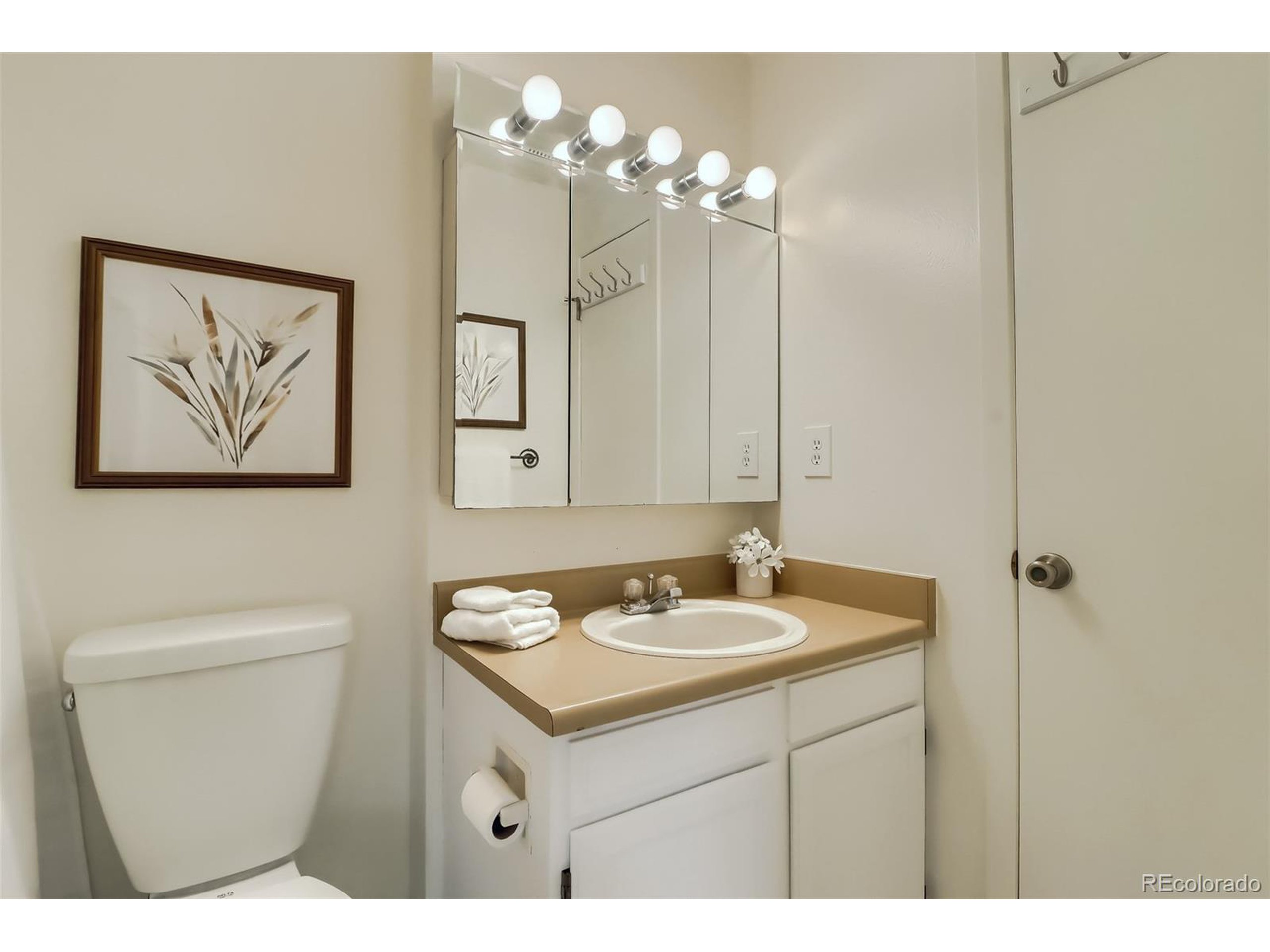 665 Manhattan Dr Unit: 216