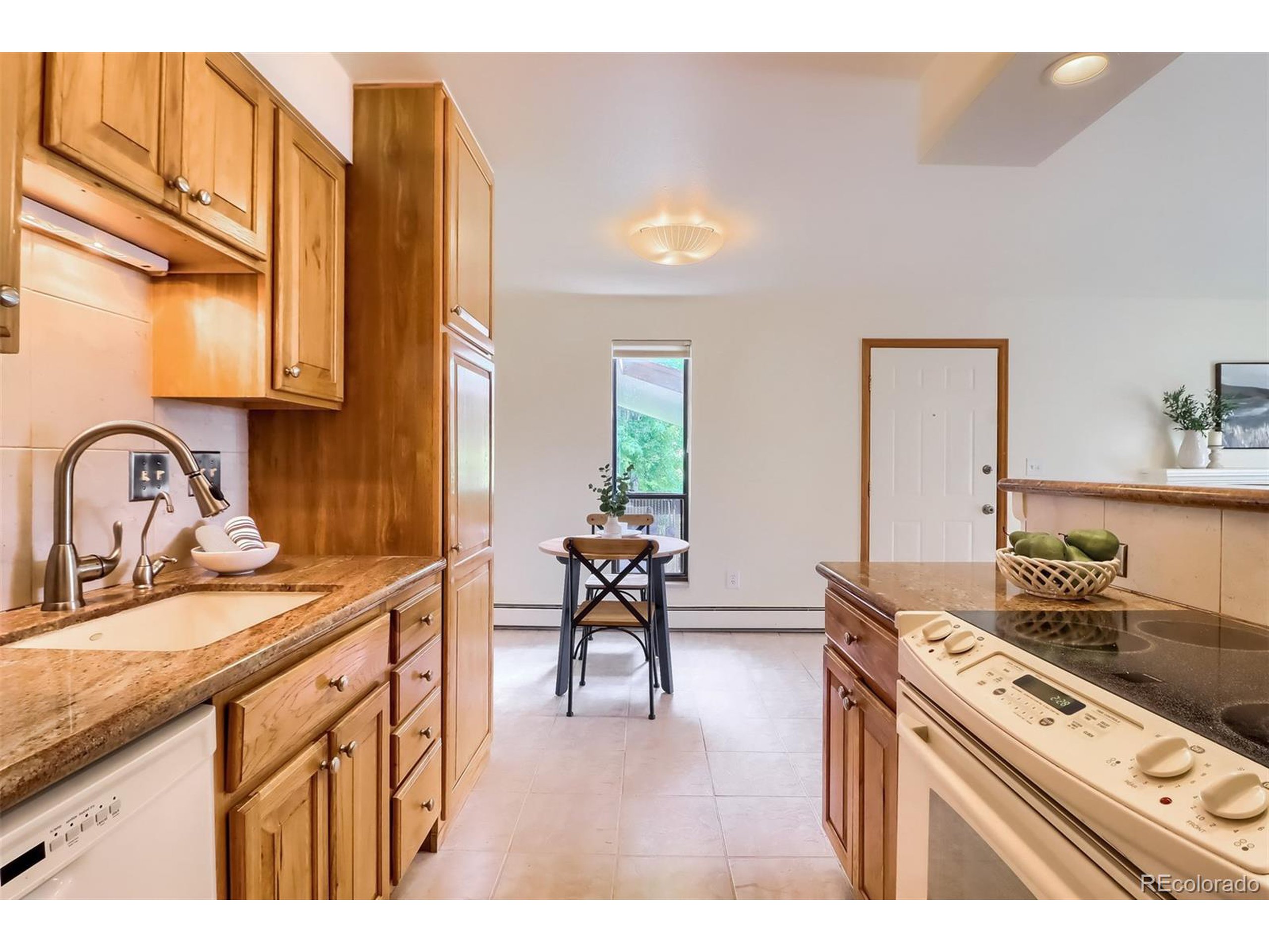 665 Manhattan Dr Unit: 216