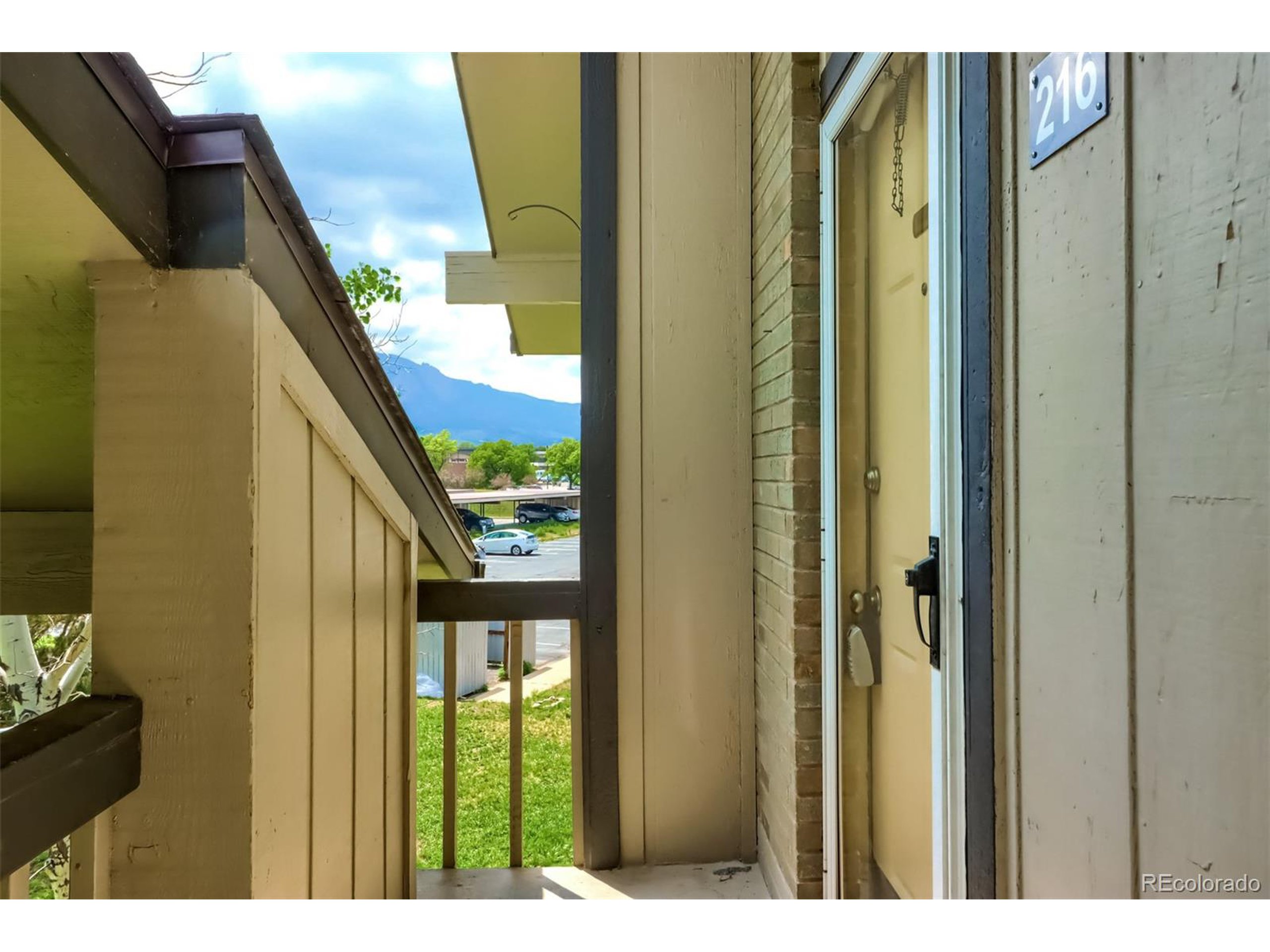 665 Manhattan Dr Unit: 216