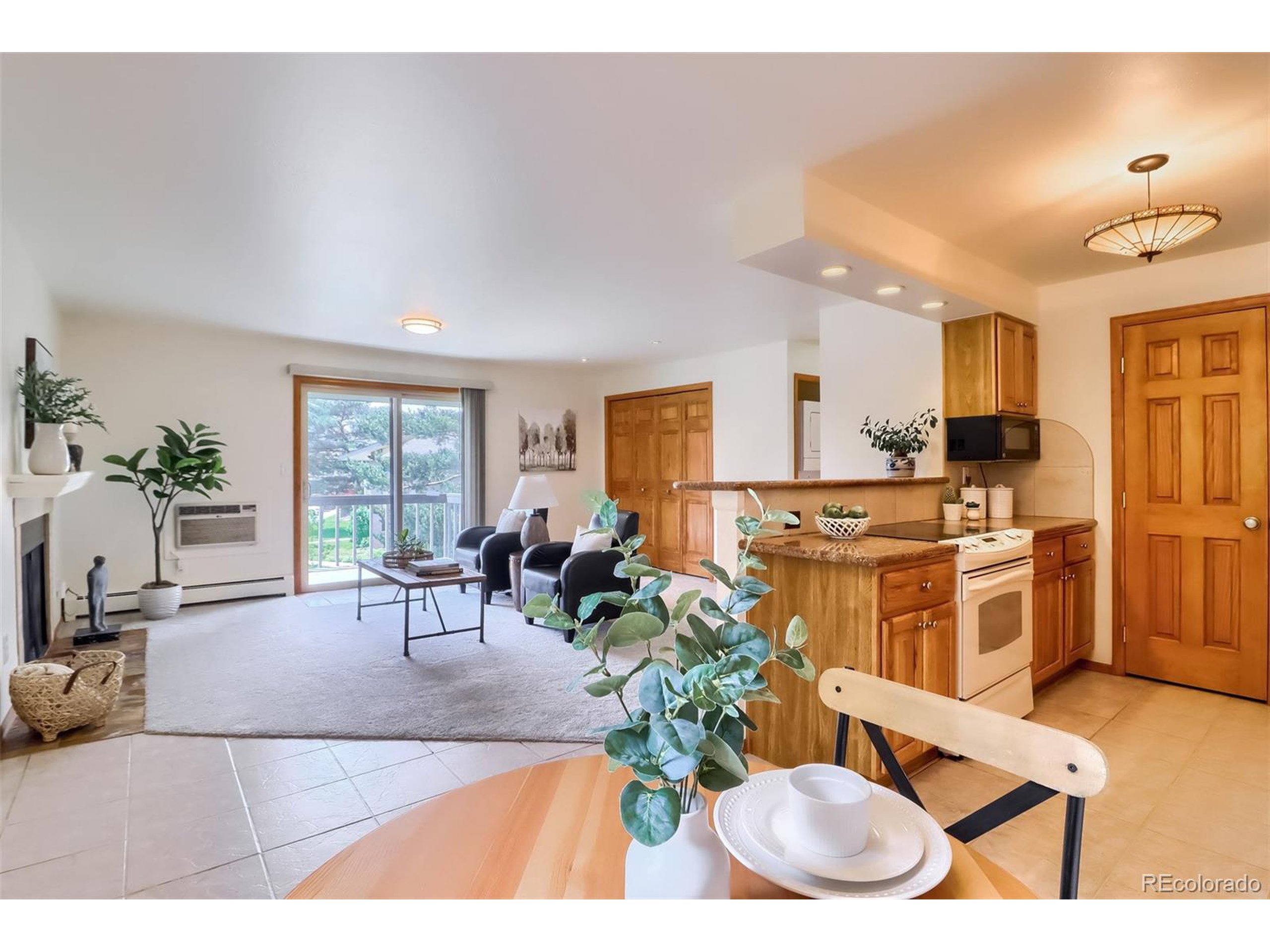 665 Manhattan Dr Unit: 216