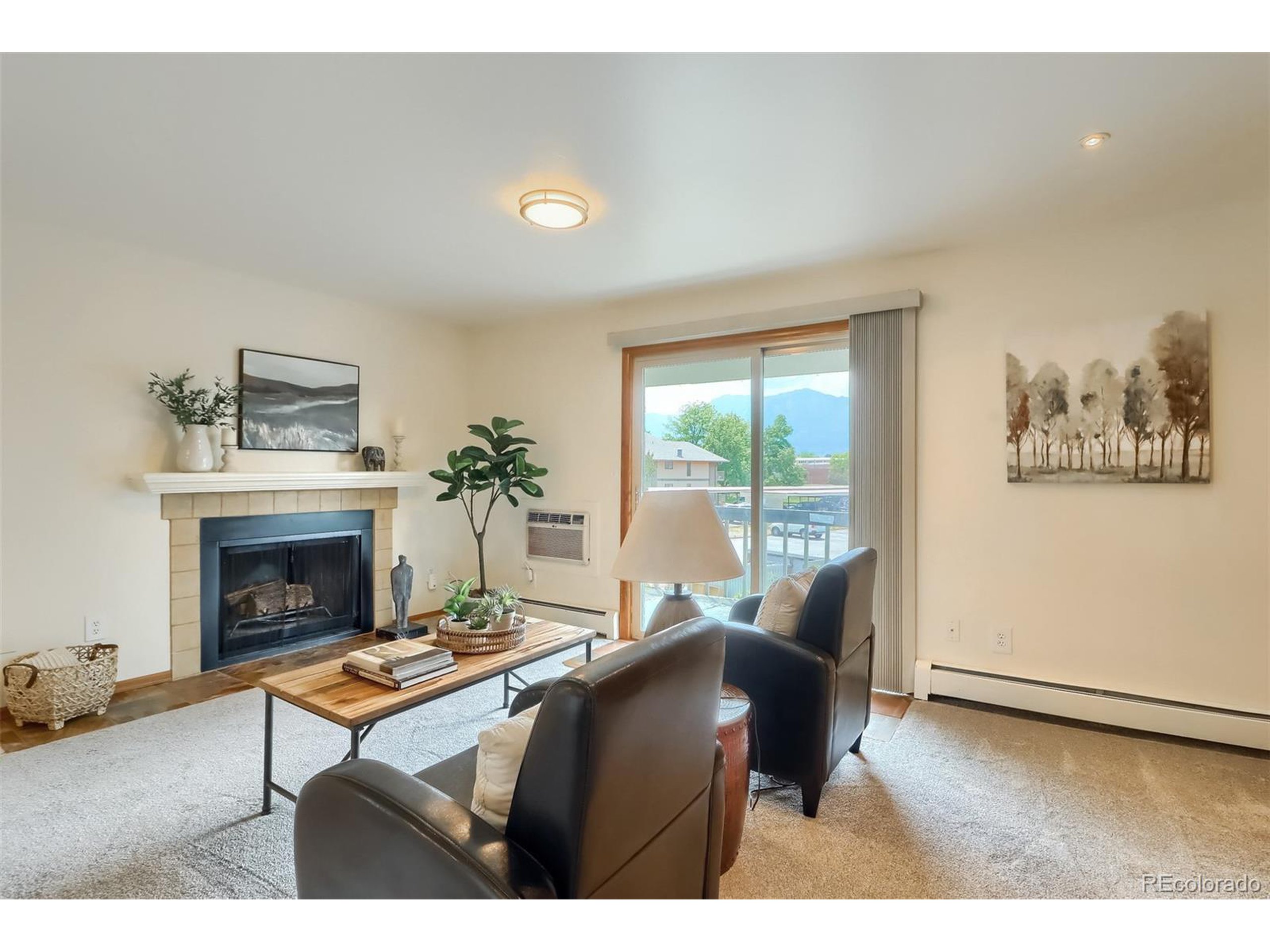 665 Manhattan Dr Unit: 216
