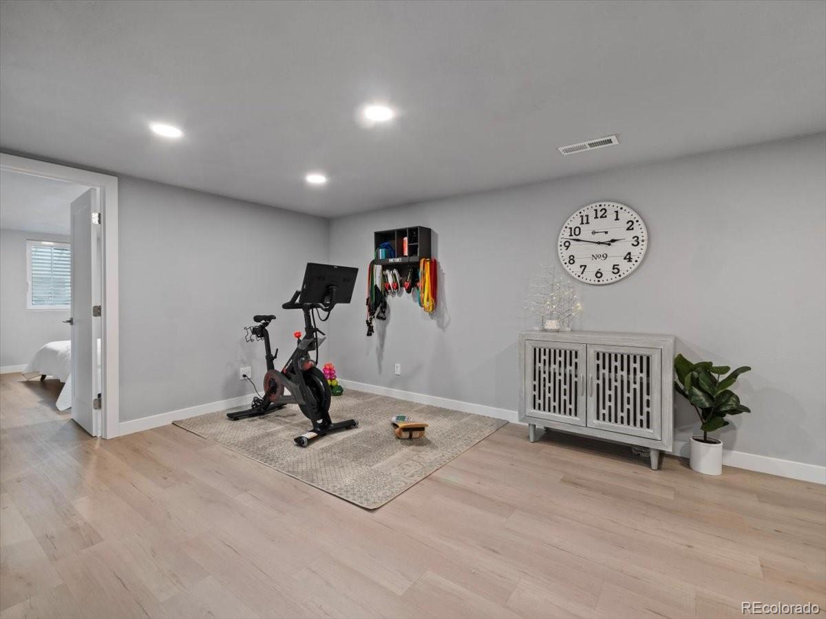 8255 Ammons Circle