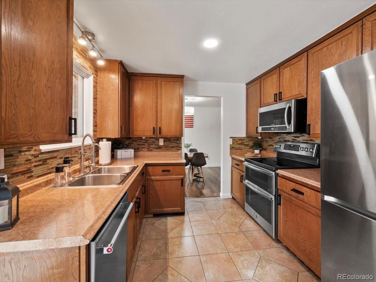 8255 Ammons Circle
