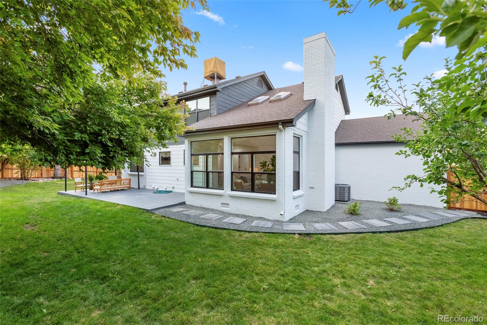 8298 W Morraine Drive