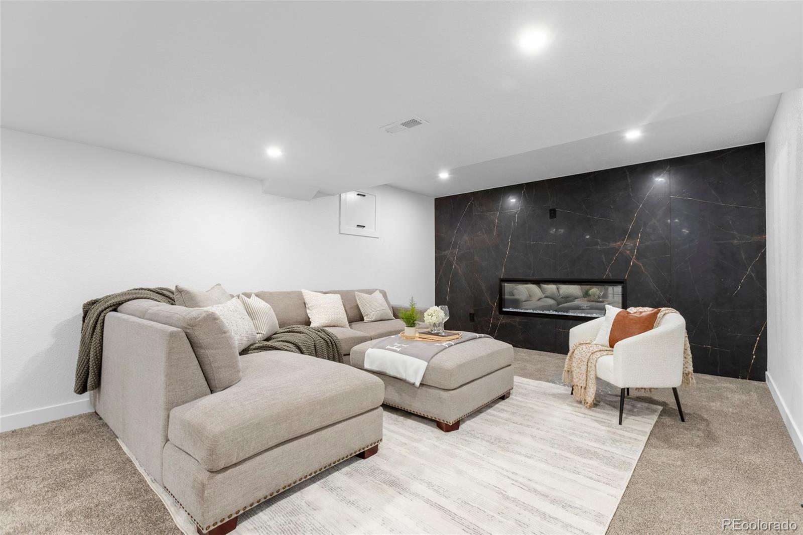 8298 W Morraine Drive