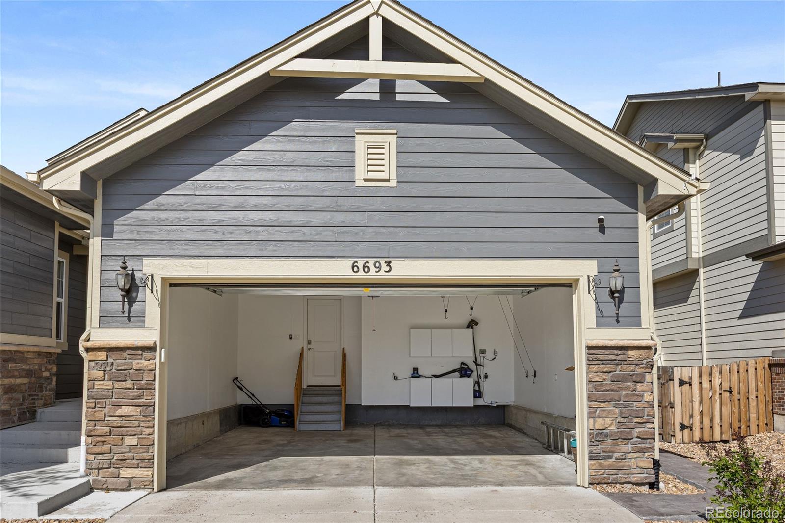 6693 S Muscadine Court