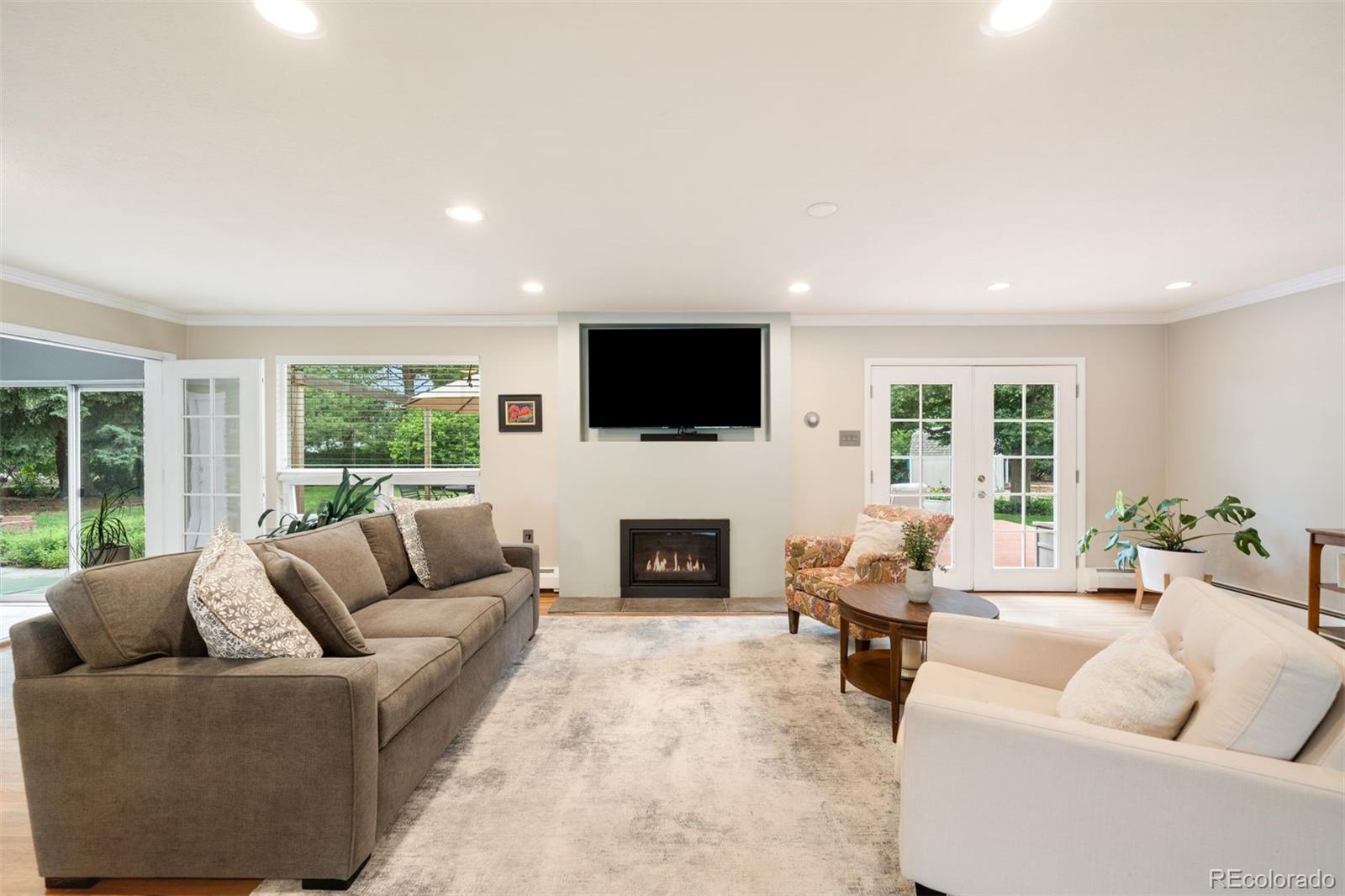 5 Circle Drive