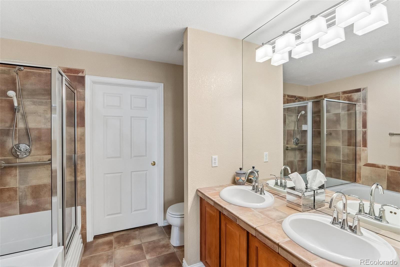 5155 W Quincy Avenue Unit: D-105