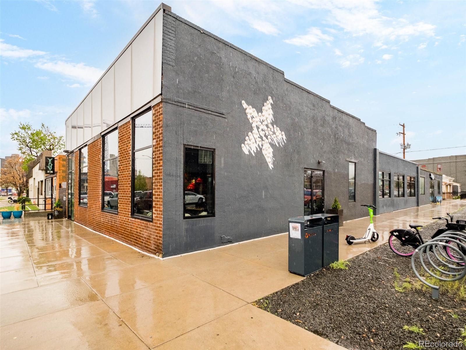3440 Humboldt Street