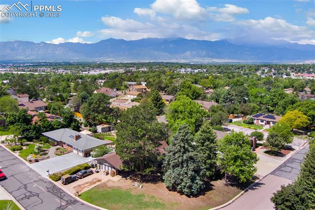 4411 Valli Vista Road
