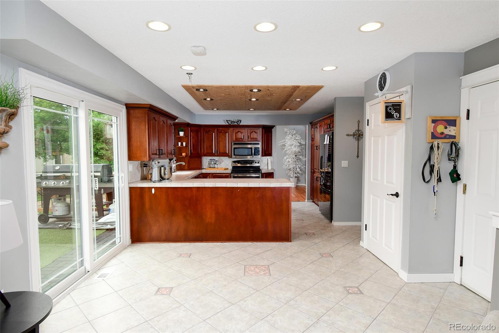 1241 W Long Court