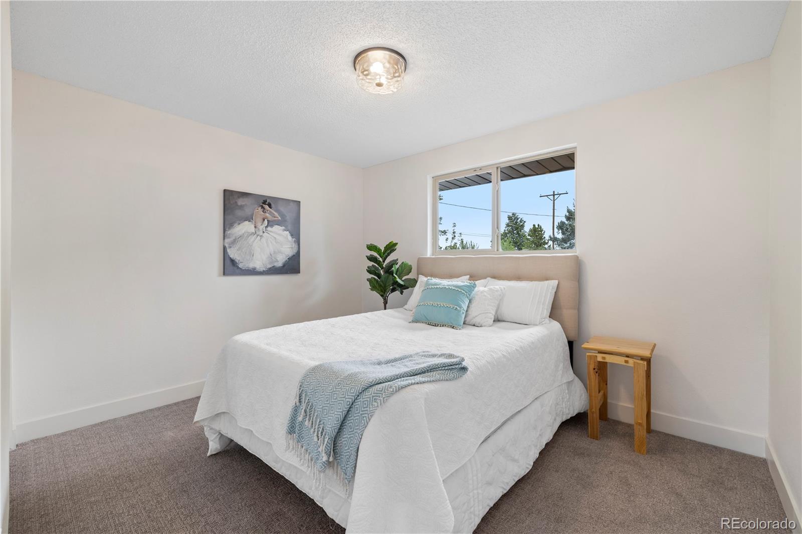 3900 S Hazel Court