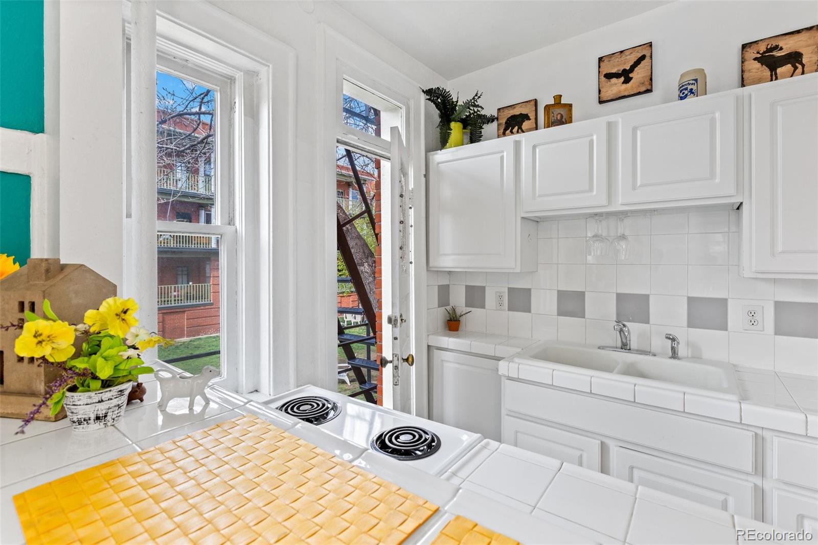 1356 Pearl Street Unit: 101