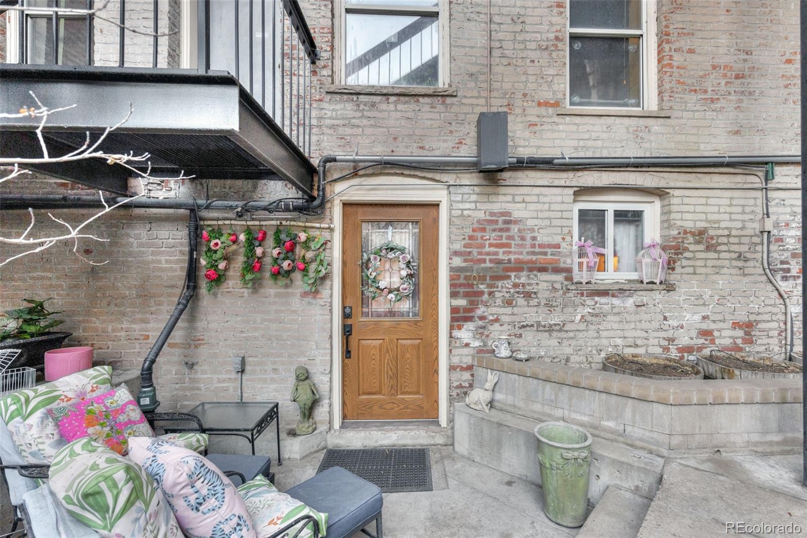 1210 E Colfax Avenue Unit: 101