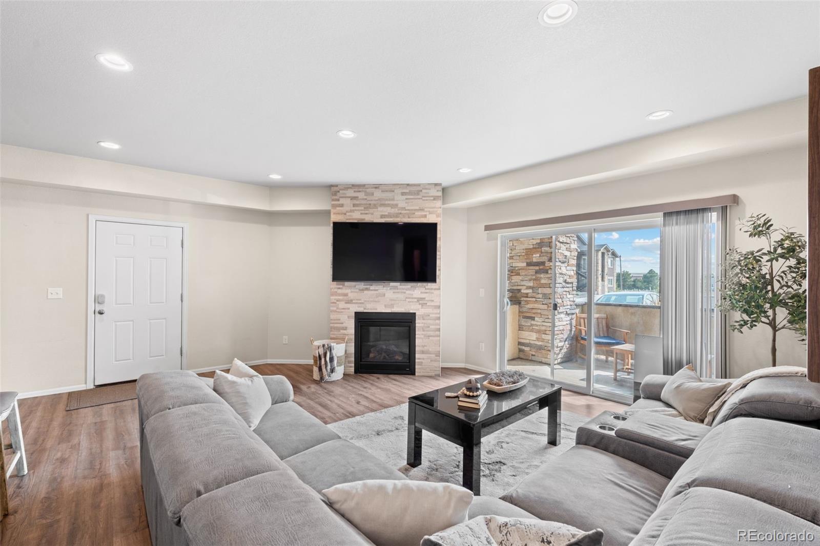 875 E 78th Avenue Unit: 3-20