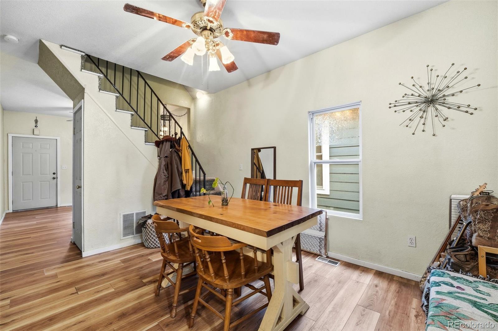 523 W Pikes Peak Avenue