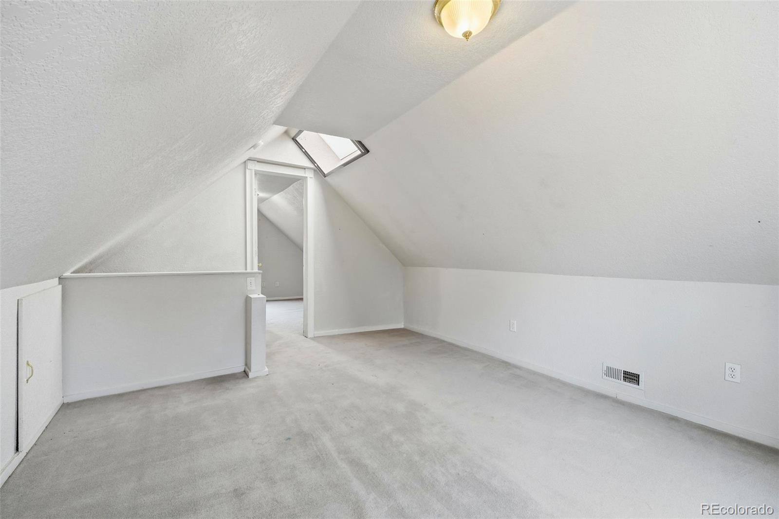 523 W Pikes Peak Avenue