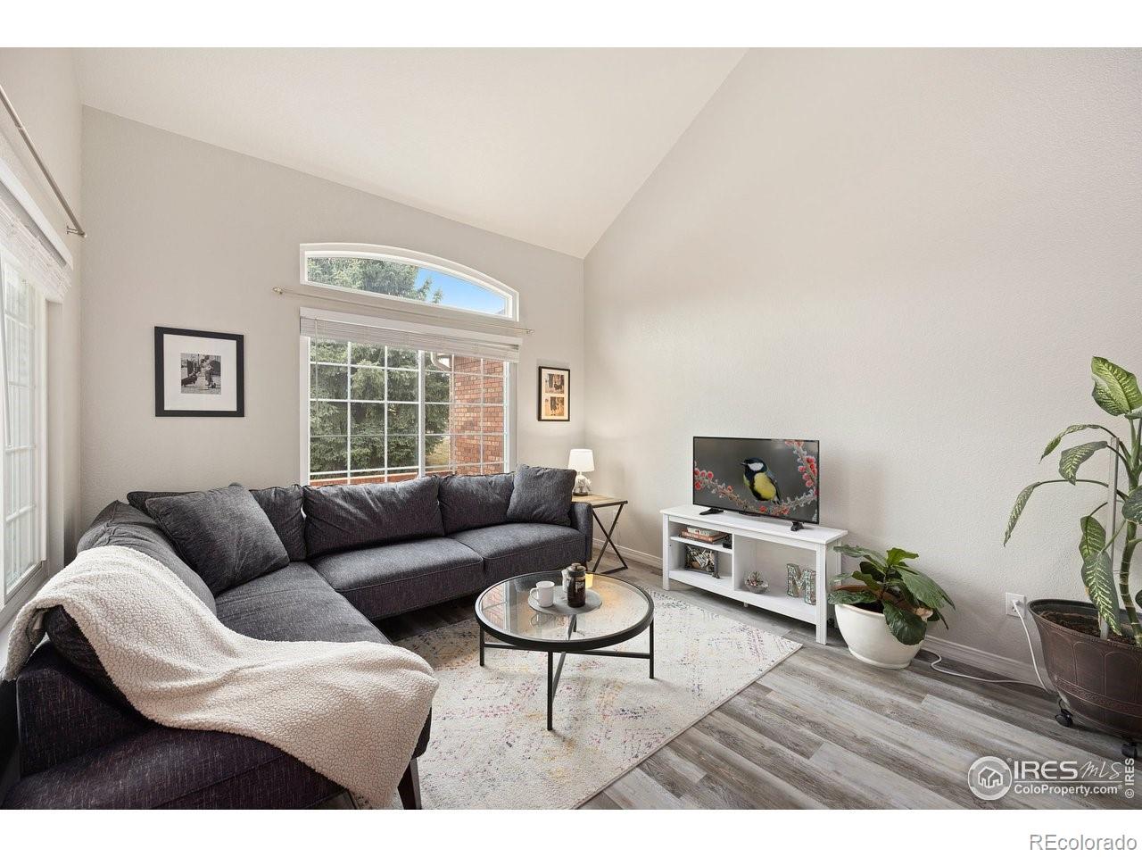 4500 Seneca Street Unit: 66