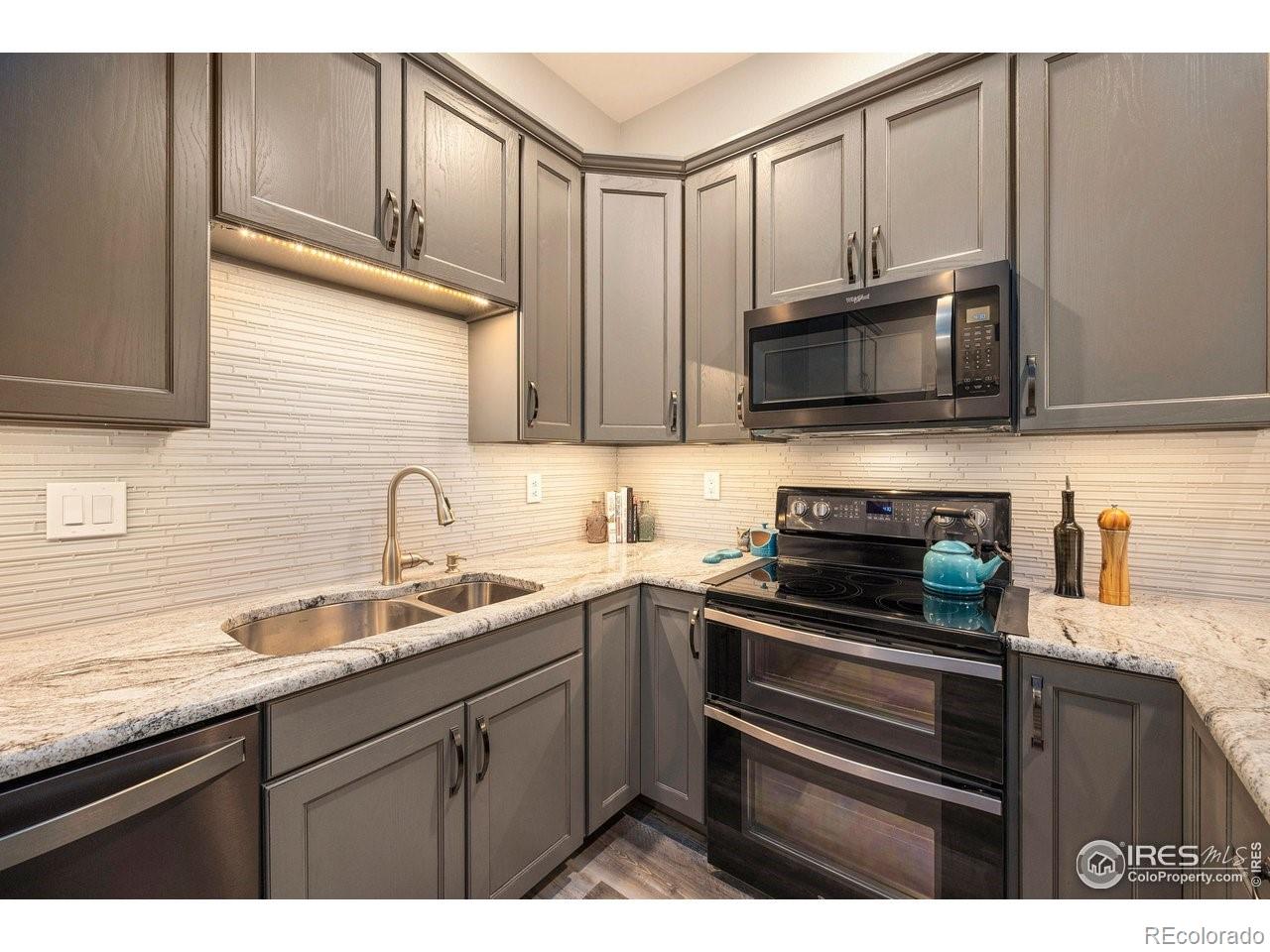 4500 Seneca Street Unit: 66