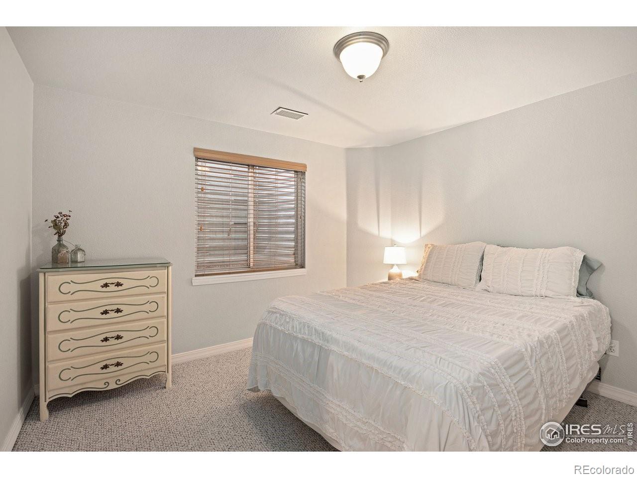 4500 Seneca Street Unit: 66