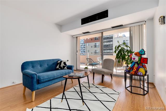 1121 Albion Street Unit: 404