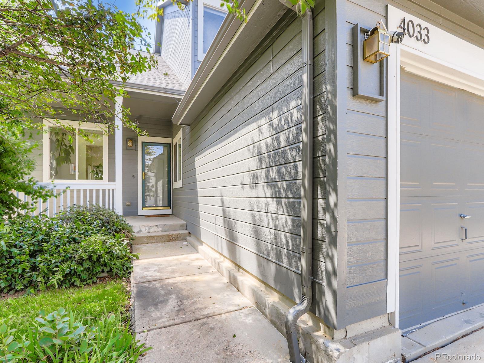 4033 Hawthorne Circle