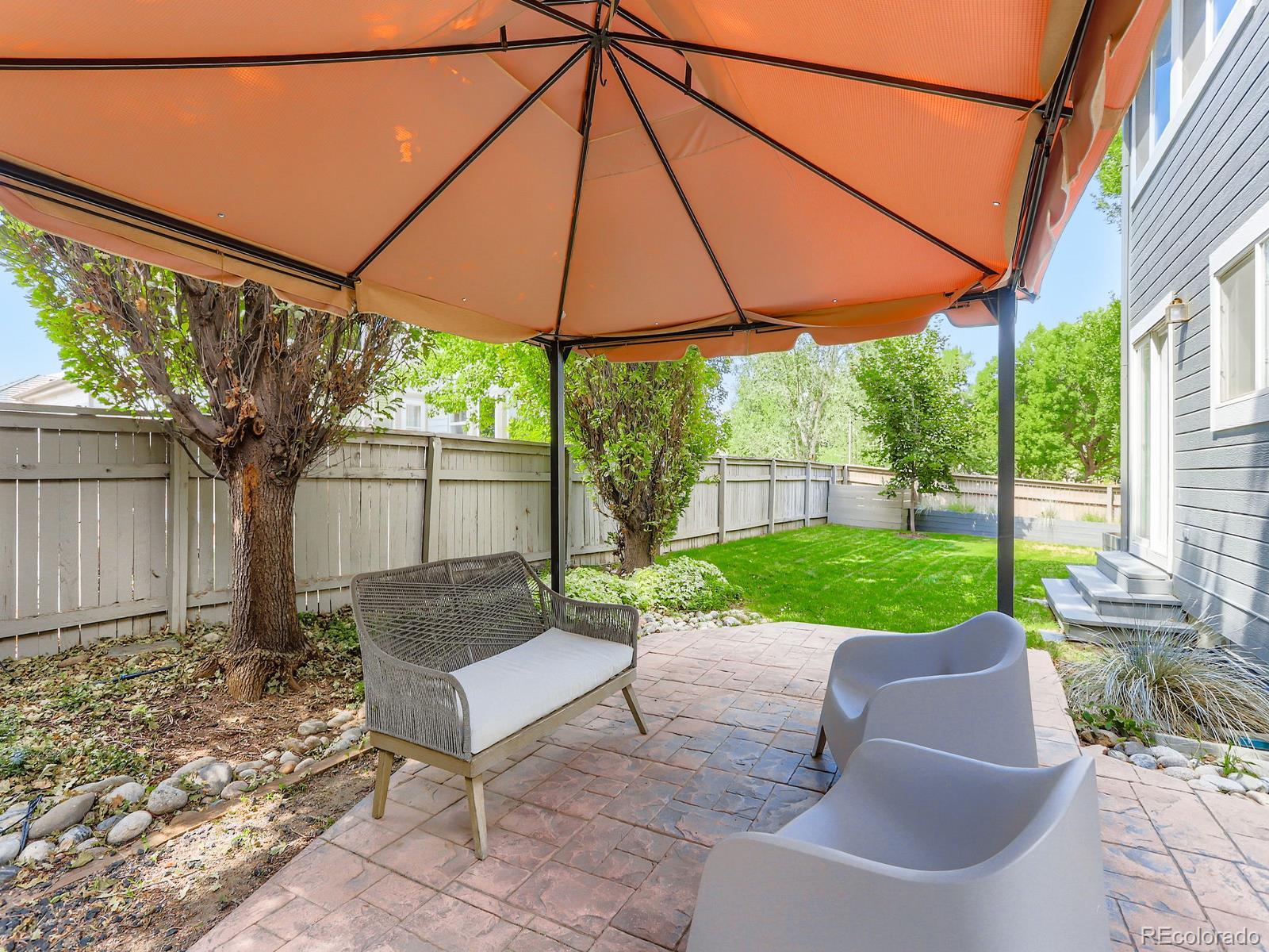 4033 Hawthorne Circle