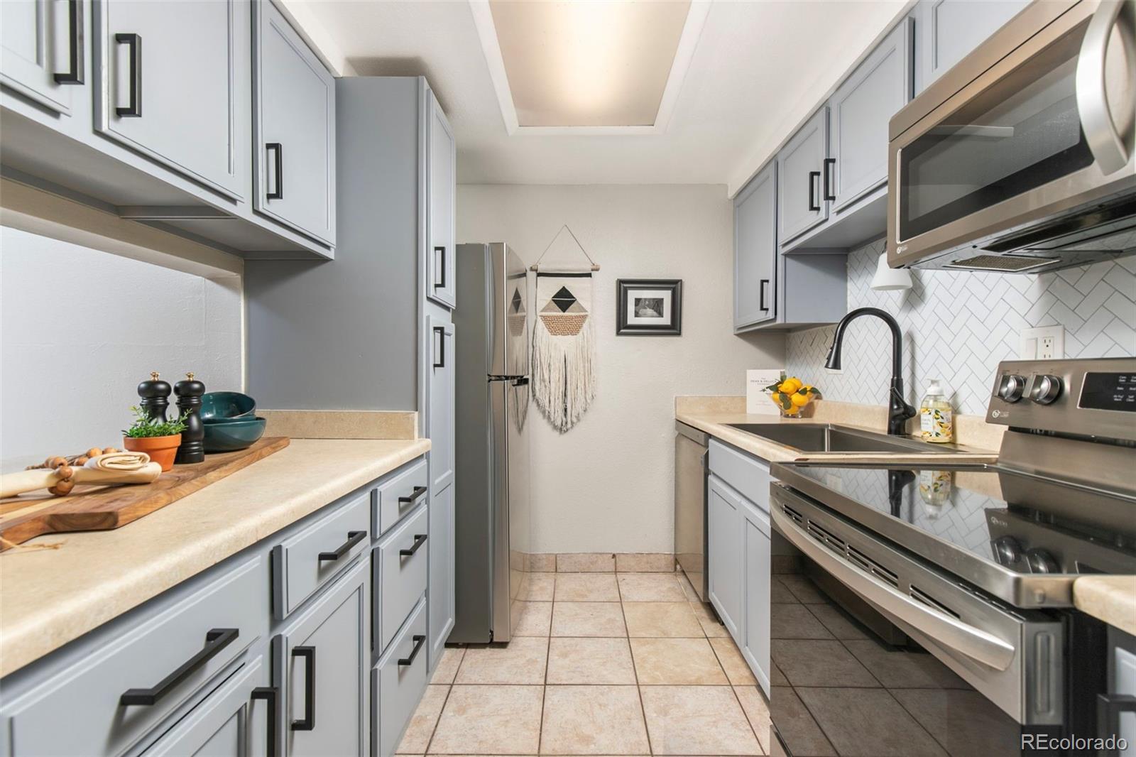 12168 Melody Drive Unit: 7-103