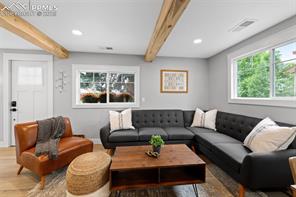 810 E Espanola Street