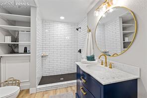 810 E Espanola Street